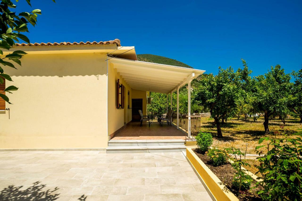 Lefkada Family Friendly House With Parking ,yard *
